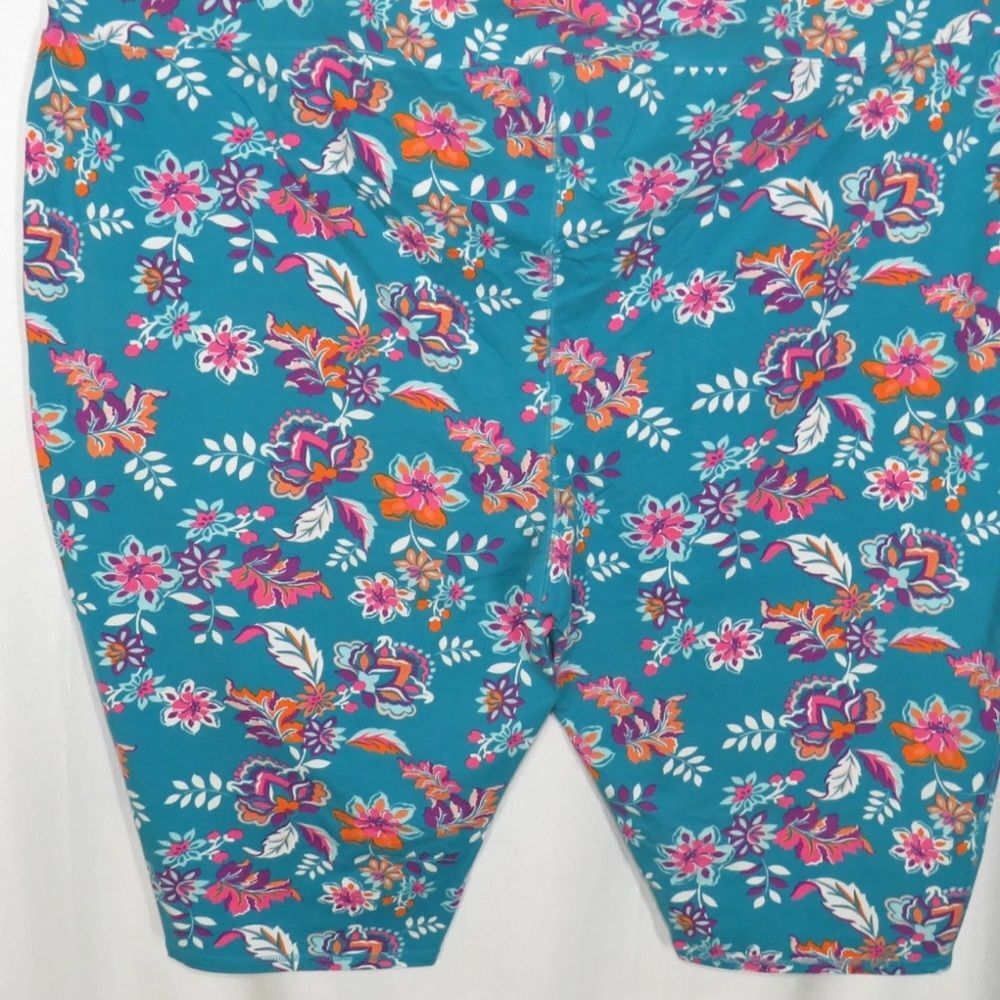 Sport Savvy Floral Soft Stretchy Pull On Capri Pants Plus 5X Petite NIP/NWOT - Picture 3 of 12